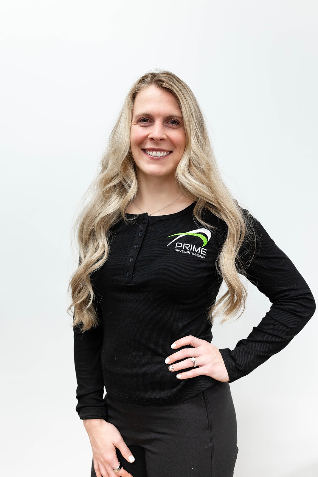 Dr. Carrie Wall biography photo, physical therapist at PRIME Physical Therapy